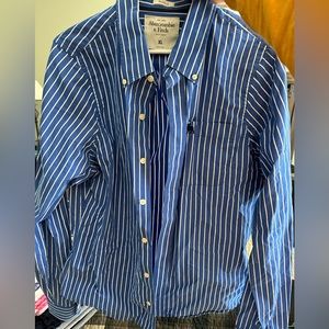 Abercrombie & Fitch Blue and White Striped Button-Down Shirt XL